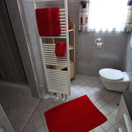 Appartement-1mit-3-schlafzimmern-und-terrasse *