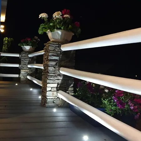 Appartement-1mit-3-schlafzimmern-und-terrasse *